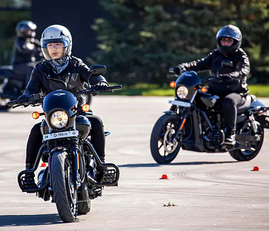 ESSENTIAL TIPS AND TRICKS FOR BEGINNER MOTORCYCLE RIDERS